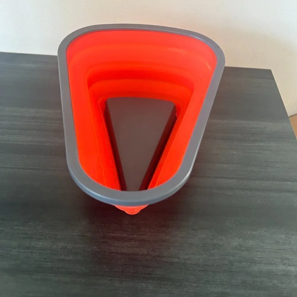 Ultimate Pizza Pack Storage Container Red and Gray EUC
